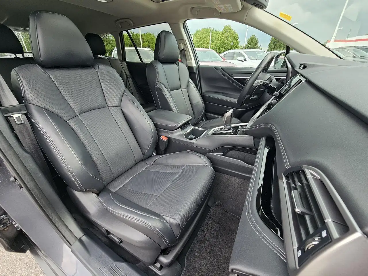 Subaru OUTBACK снимка Subaru OUTBACK