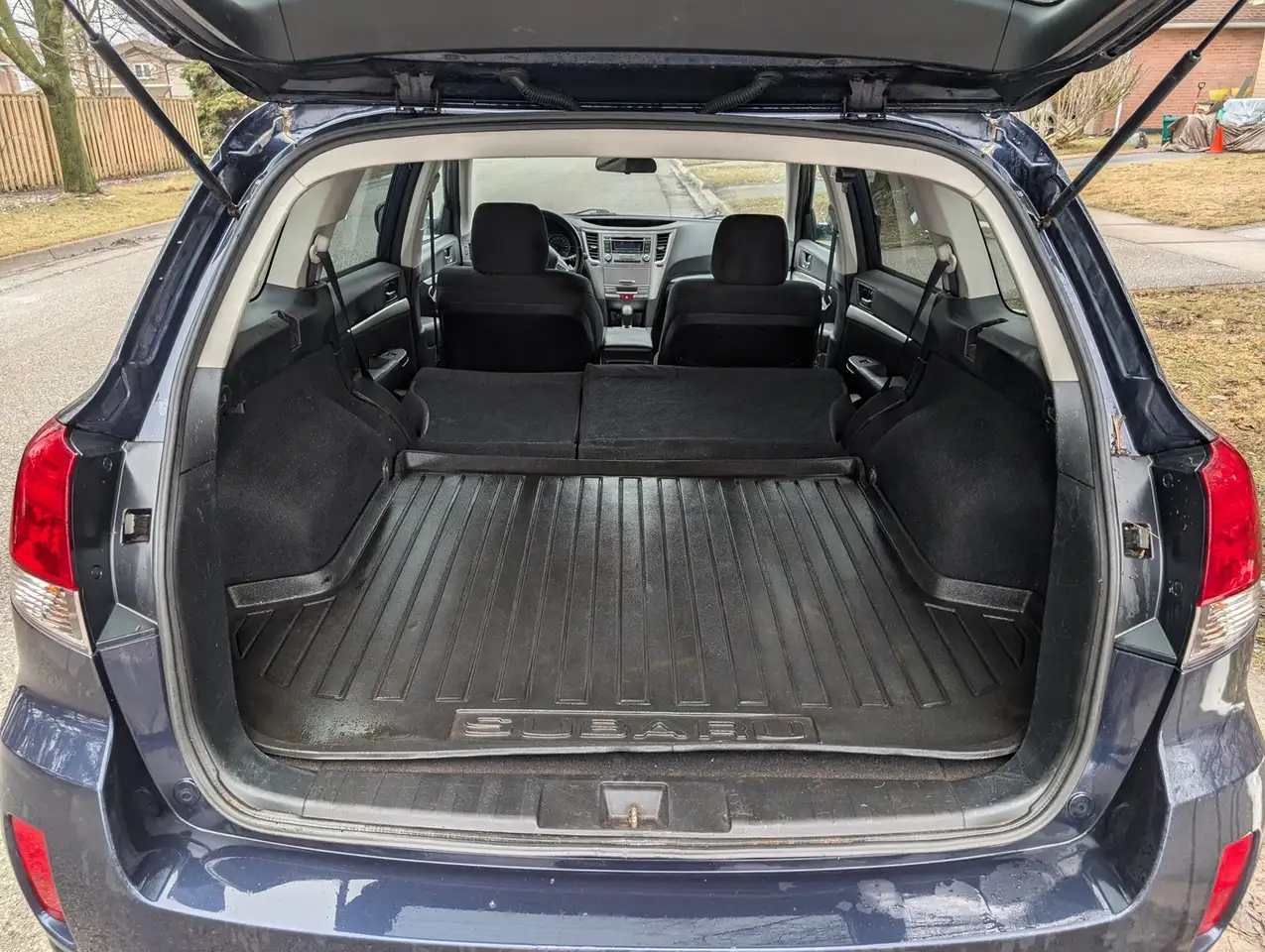 Subaru OUTBACK fotografie Subaru OUTBACK