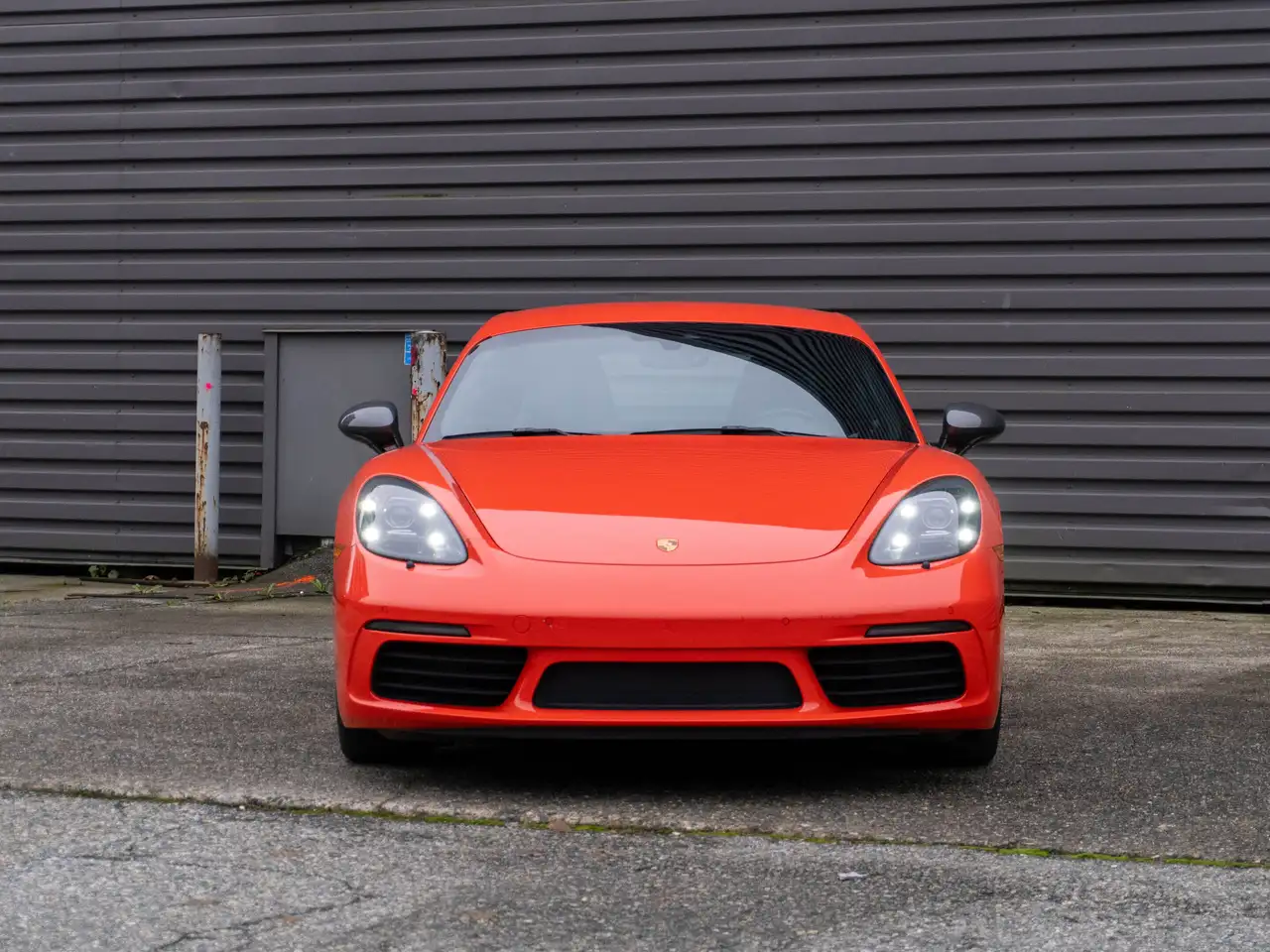 Porsche 718 Cayman снимка Porsche 718 Cayman