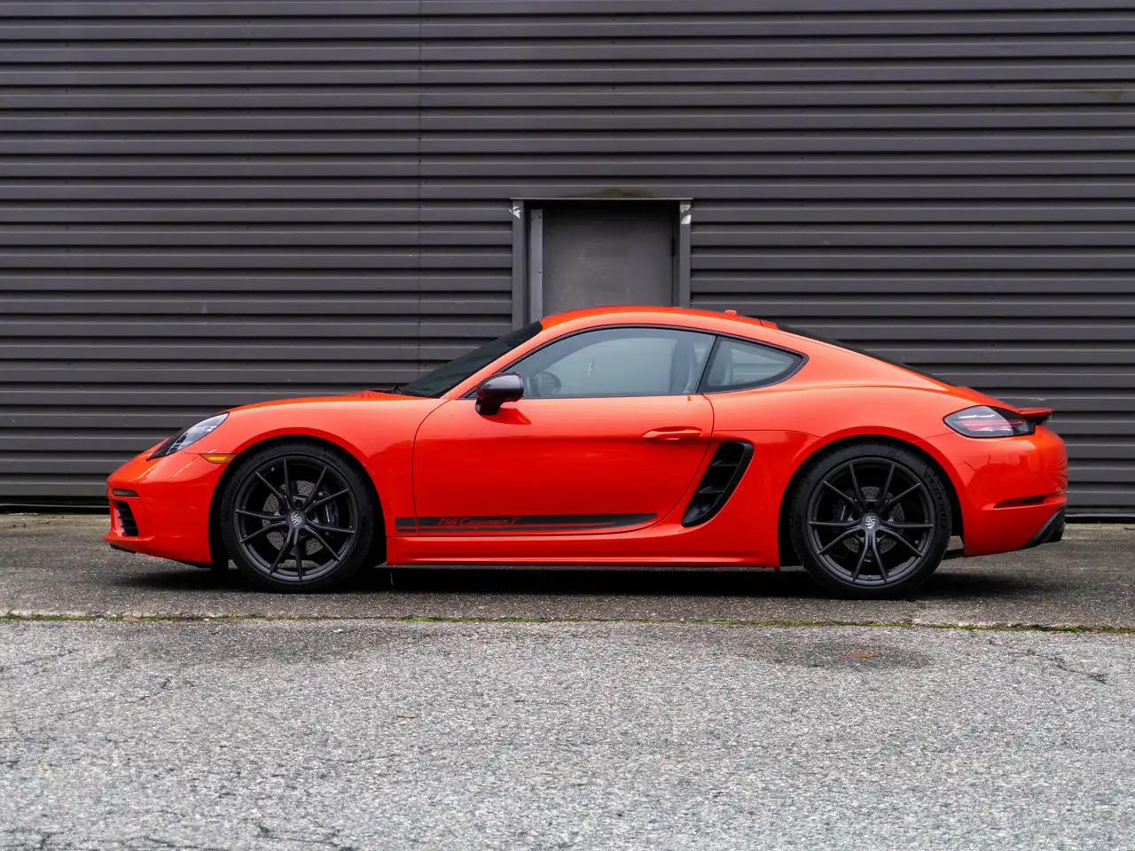 Porsche 718 Cayman снимка Porsche 718 Cayman