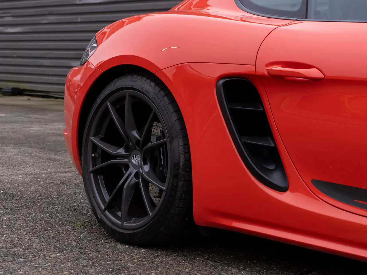 Porsche 718 Cayman снимка Porsche 718 Cayman