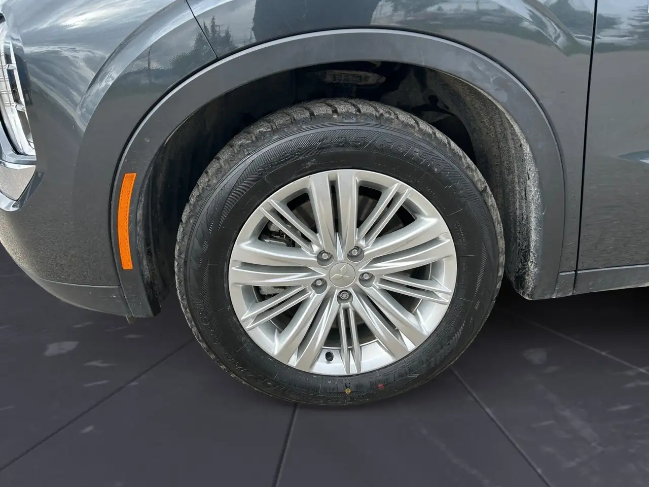 Mitsubishi Outlander снимка Mitsubishi Outlander