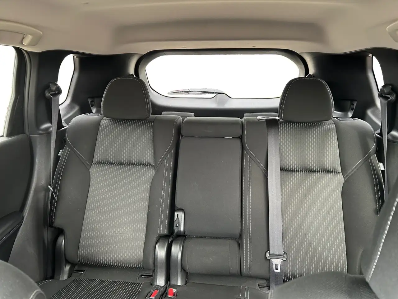 Mitsubishi Outlander снимка Mitsubishi Outlander