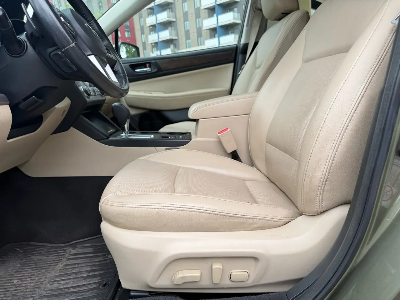 Subaru OUTBACK photo Subaru OUTBACK