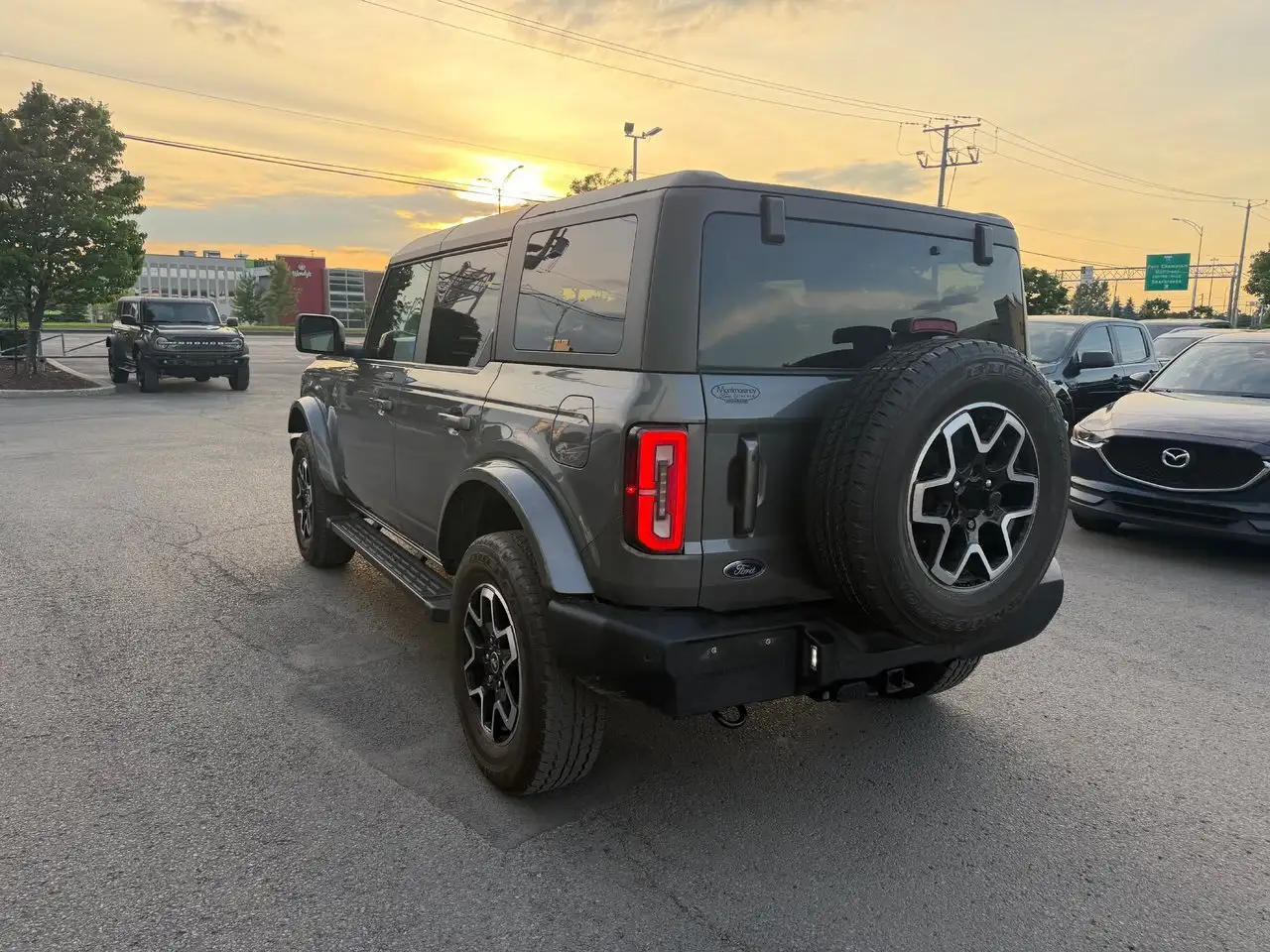 Ford Bronco photo Ford Bronco