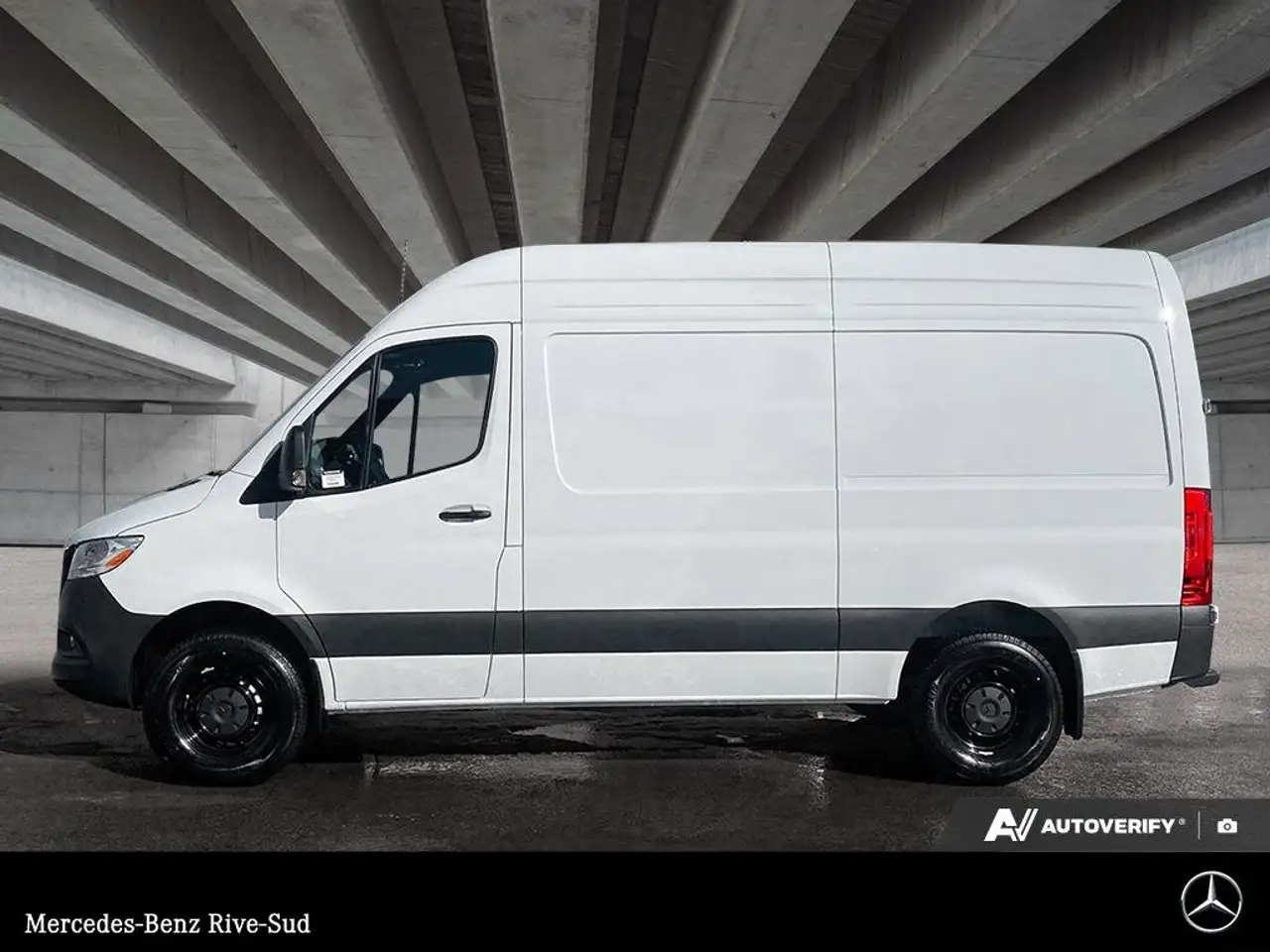 Mercedes-Benz Sprinter снимка Mercedes-Benz Sprinter