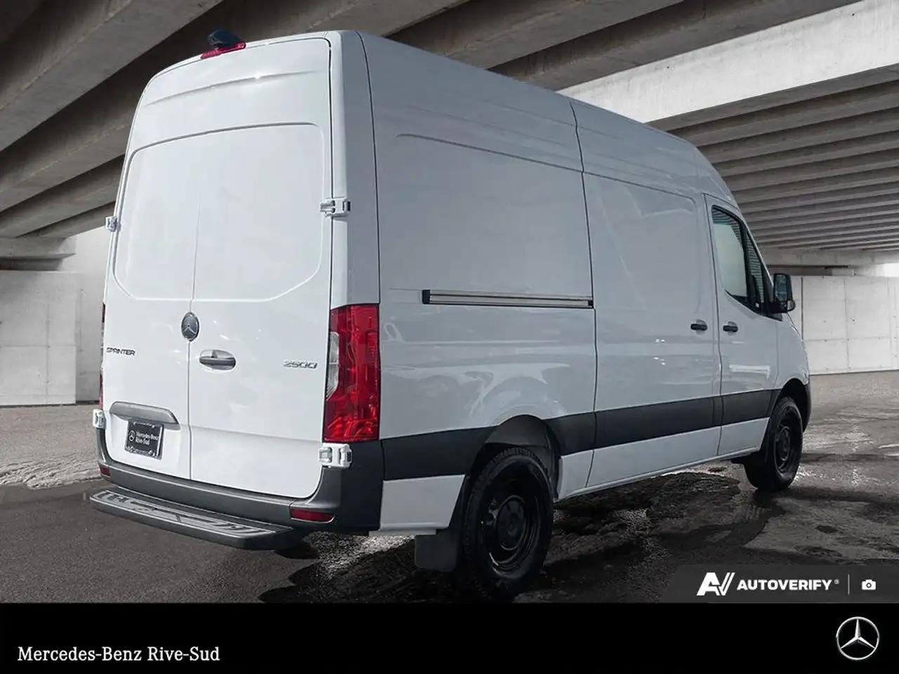 Mercedes-Benz Sprinter снимка Mercedes-Benz Sprinter