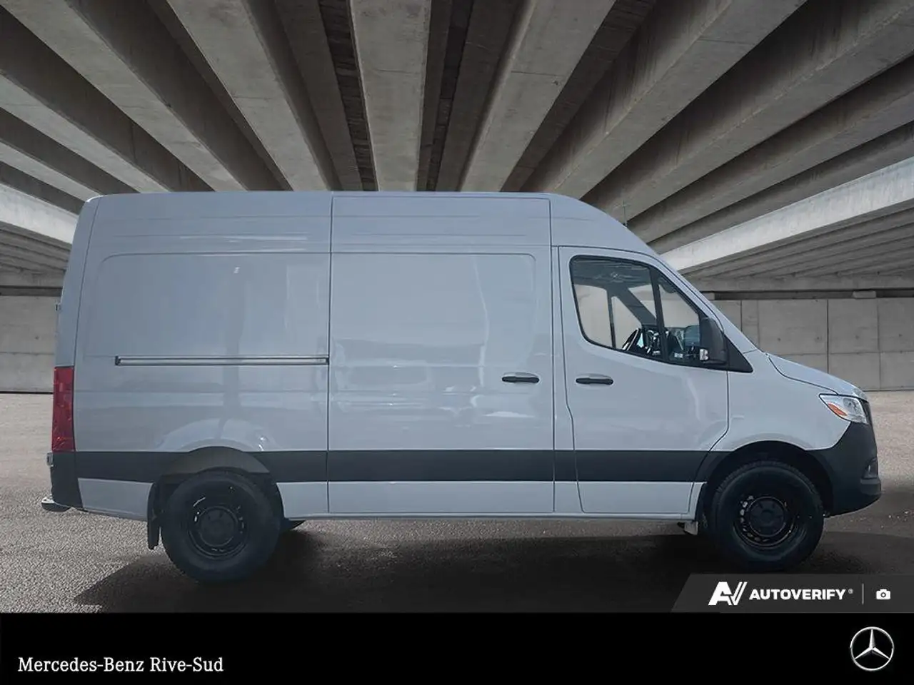 Mercedes-Benz Sprinter снимка Mercedes-Benz Sprinter