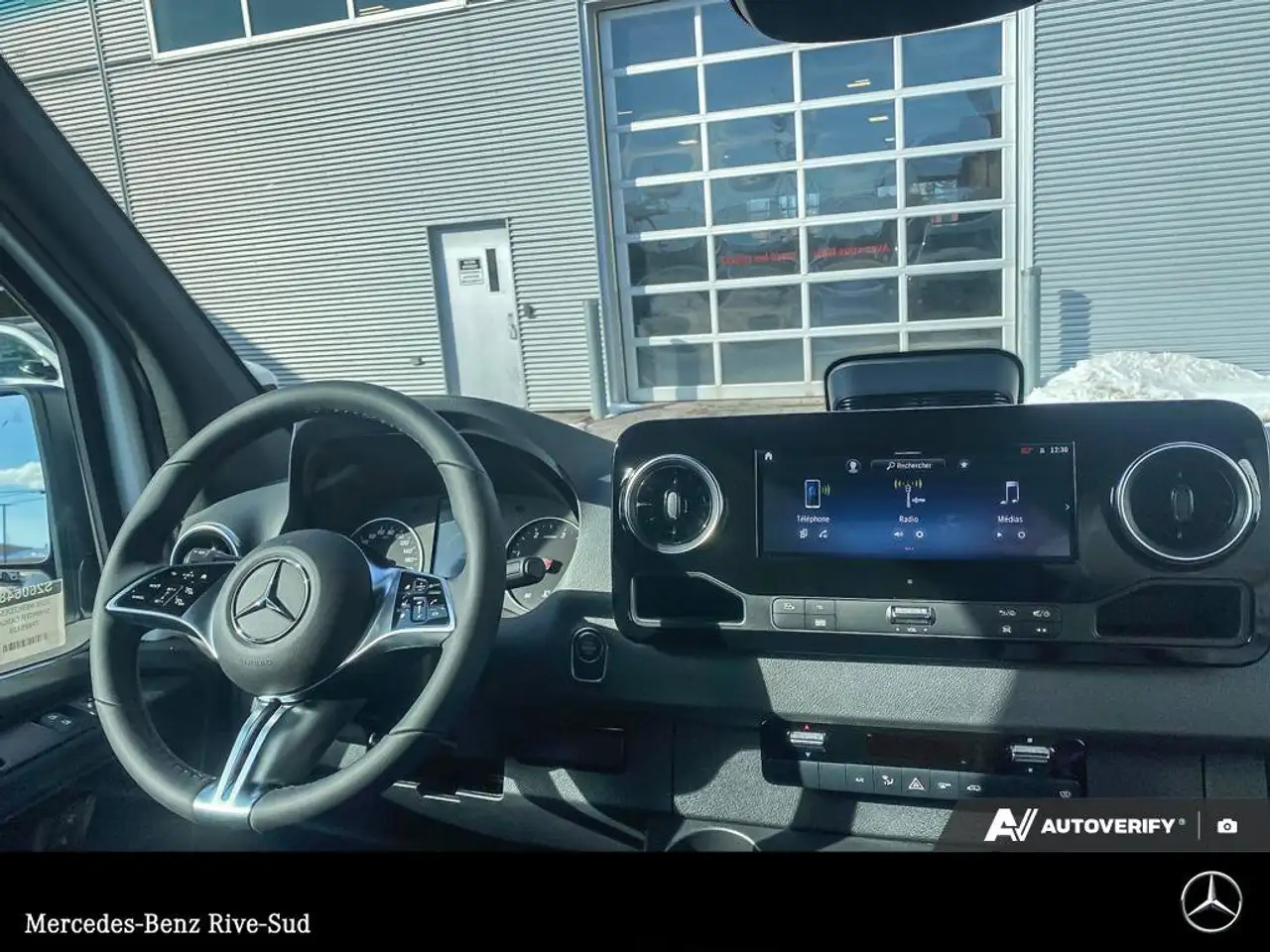 Mercedes-Benz Sprinter снимка Mercedes-Benz Sprinter