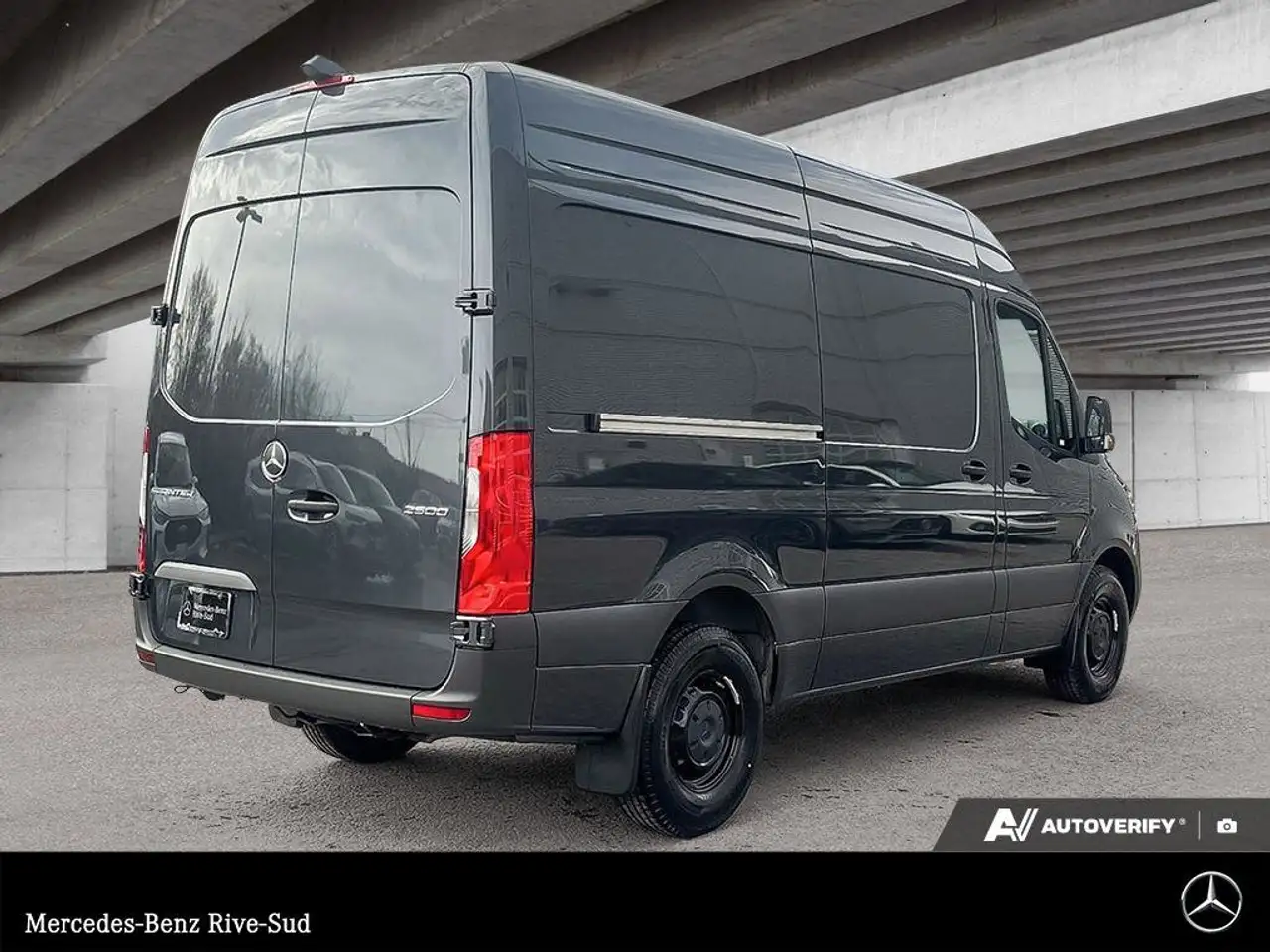Mercedes-Benz Sprinter снимка Mercedes-Benz Sprinter
