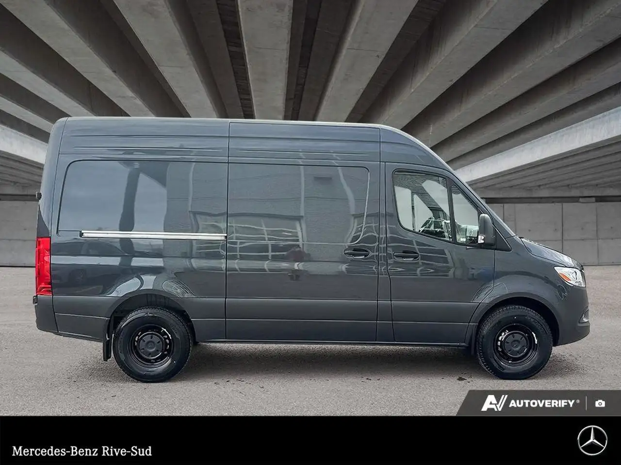 Mercedes-Benz Sprinter снимка Mercedes-Benz Sprinter