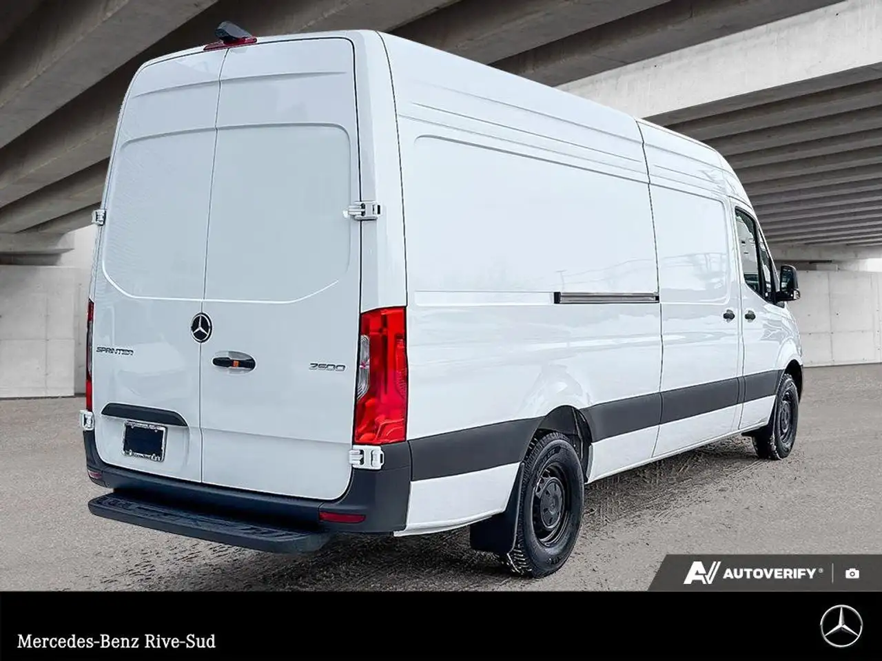 Mercedes-Benz Sprinter снимка Mercedes-Benz Sprinter