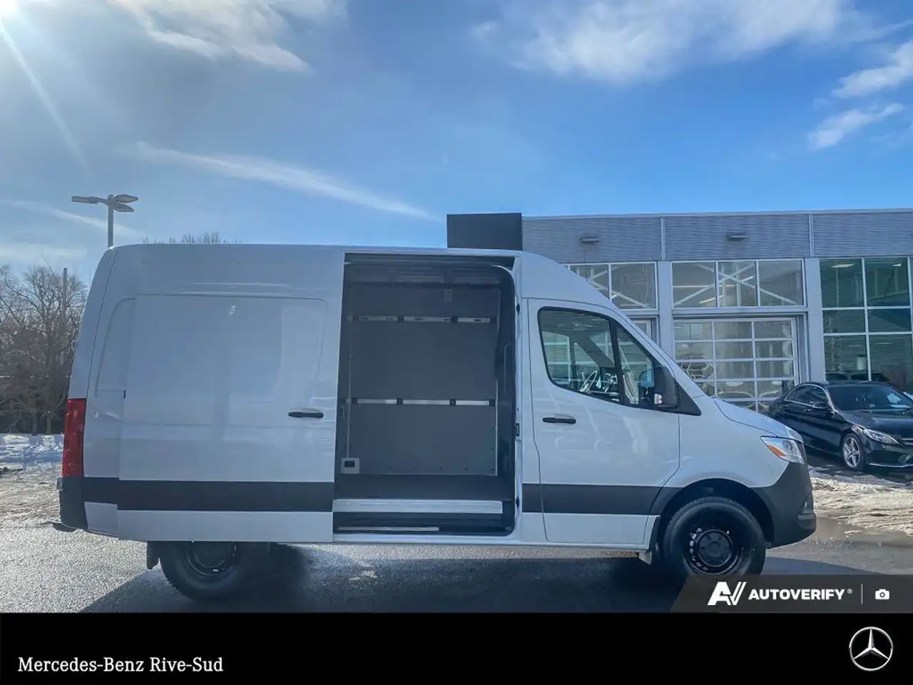 Mercedes-Benz Sprinter снимка Mercedes-Benz Sprinter