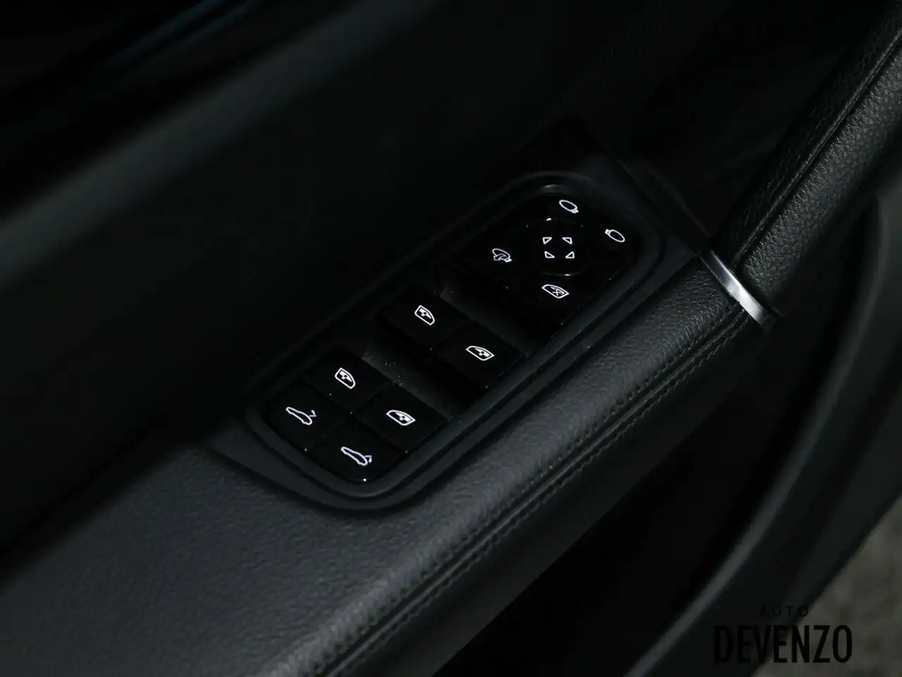 Porsche Cayenne снимка Porsche Cayenne