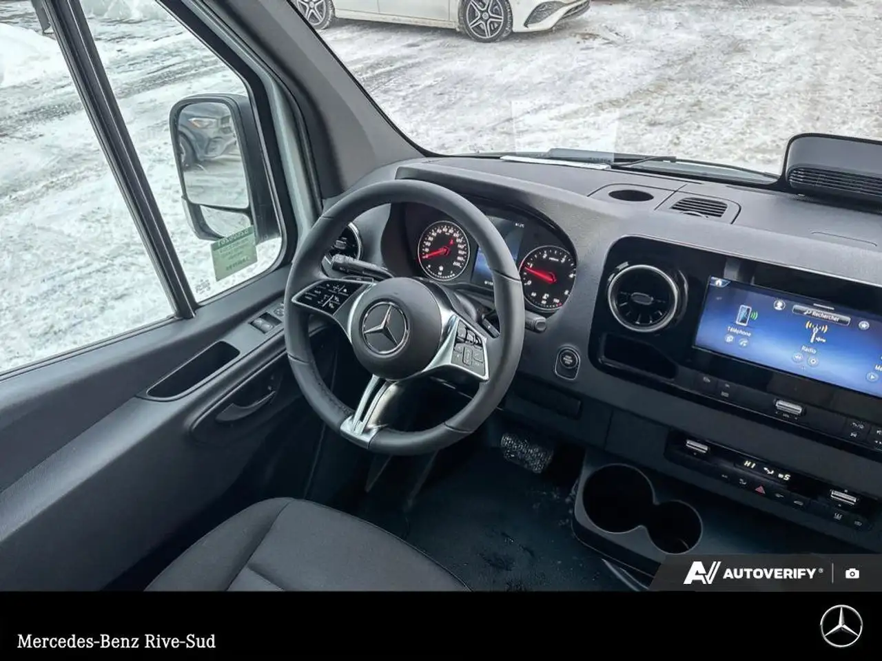 Mercedes-Benz Sprinter снимка Mercedes-Benz Sprinter