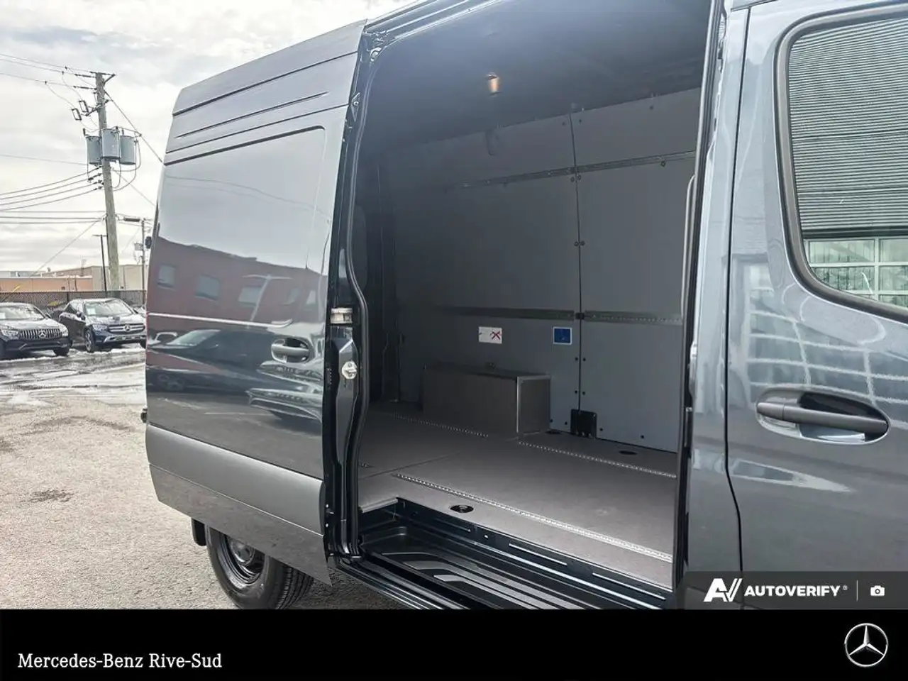 Mercedes-Benz Sprinter снимка Mercedes-Benz Sprinter