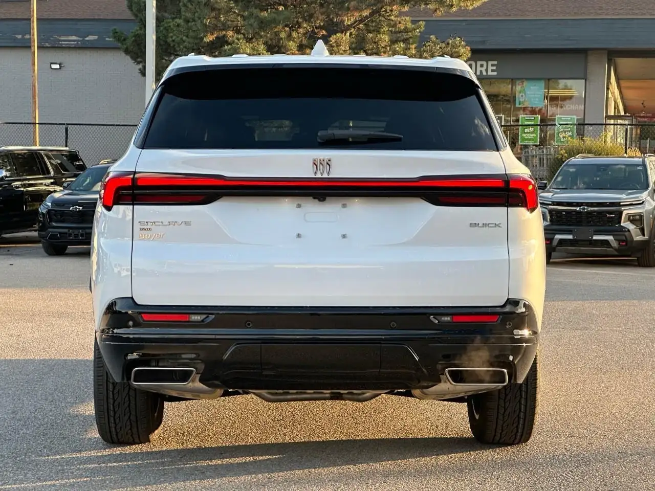 Buick Enclave снимка Buick Enclave