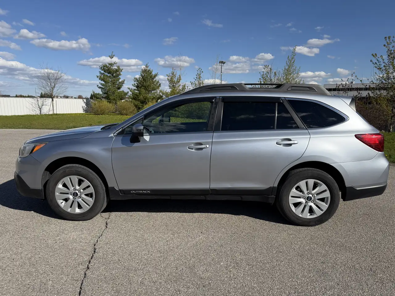 Subaru OUTBACK снимка Subaru OUTBACK