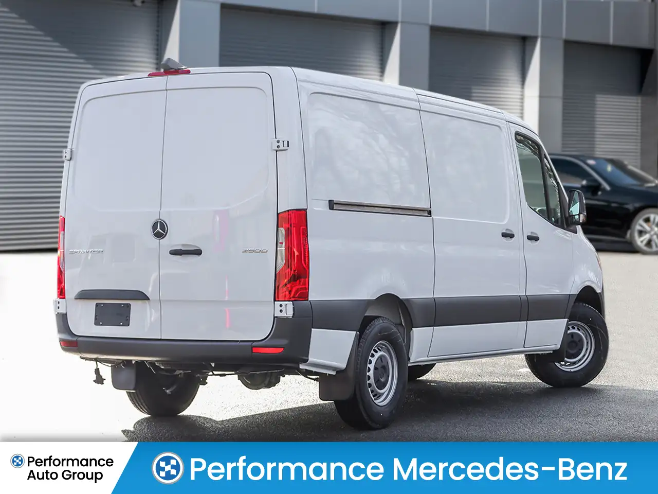 Mercedes-Benz Sprinter снимка Mercedes-Benz Sprinter
