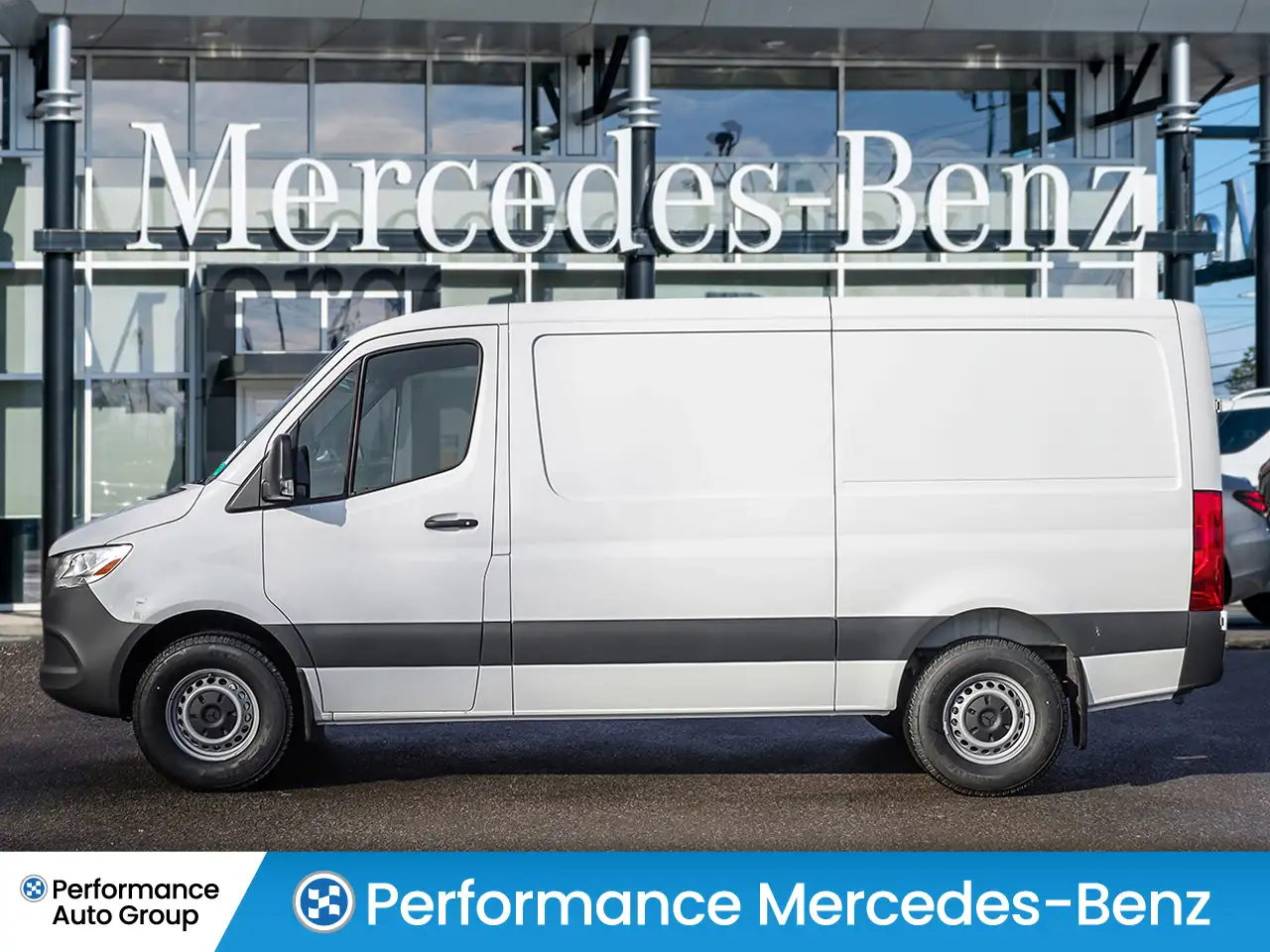 Mercedes-Benz Sprinter снимка Mercedes-Benz Sprinter