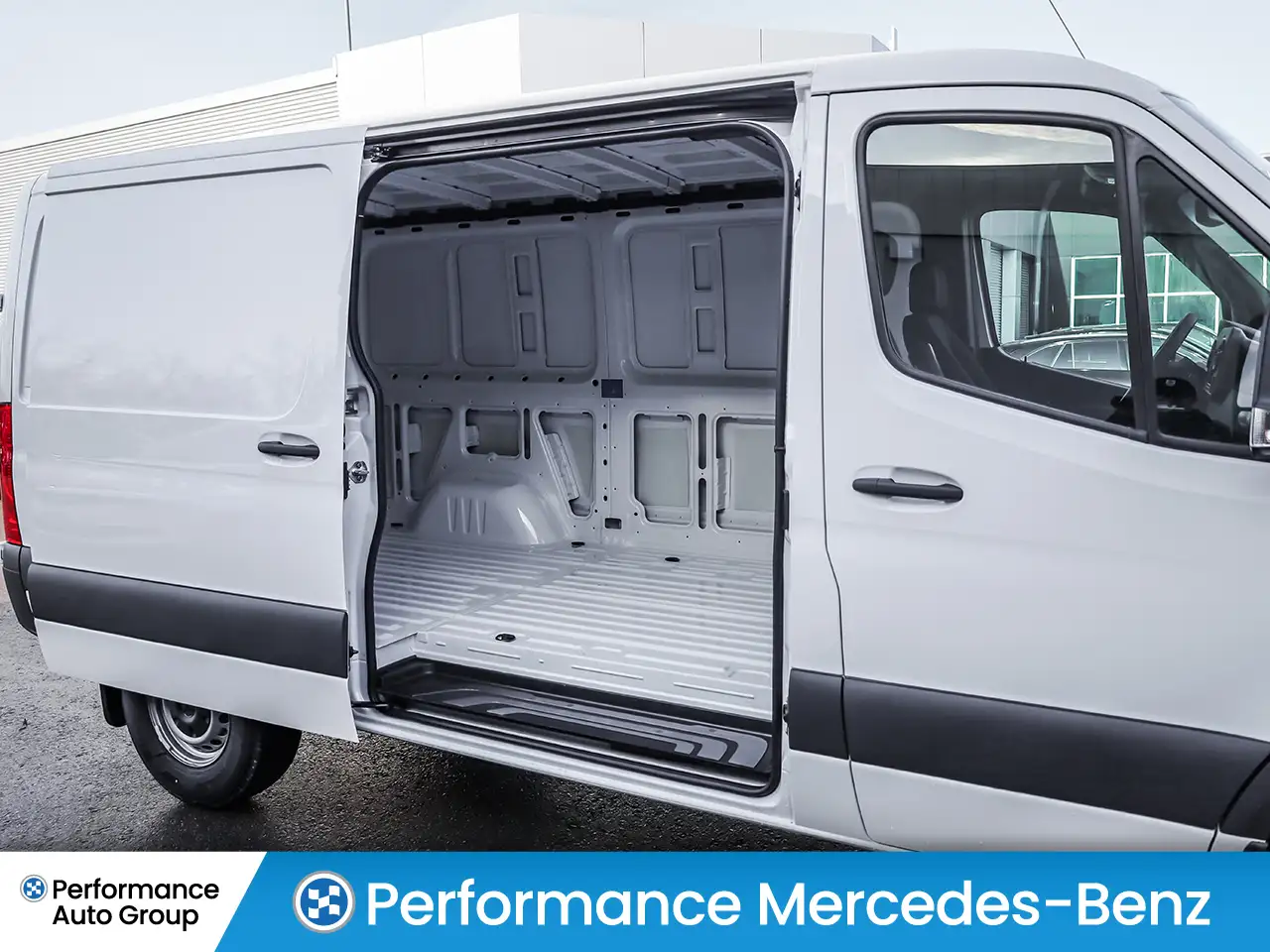 Mercedes-Benz Sprinter снимка Mercedes-Benz Sprinter