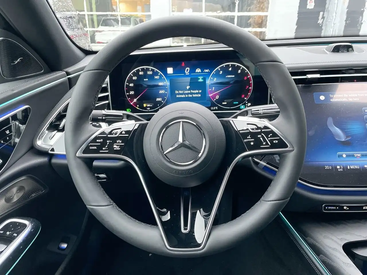 Mercedes-Benz E-Class photo Mercedes-Benz E-Class