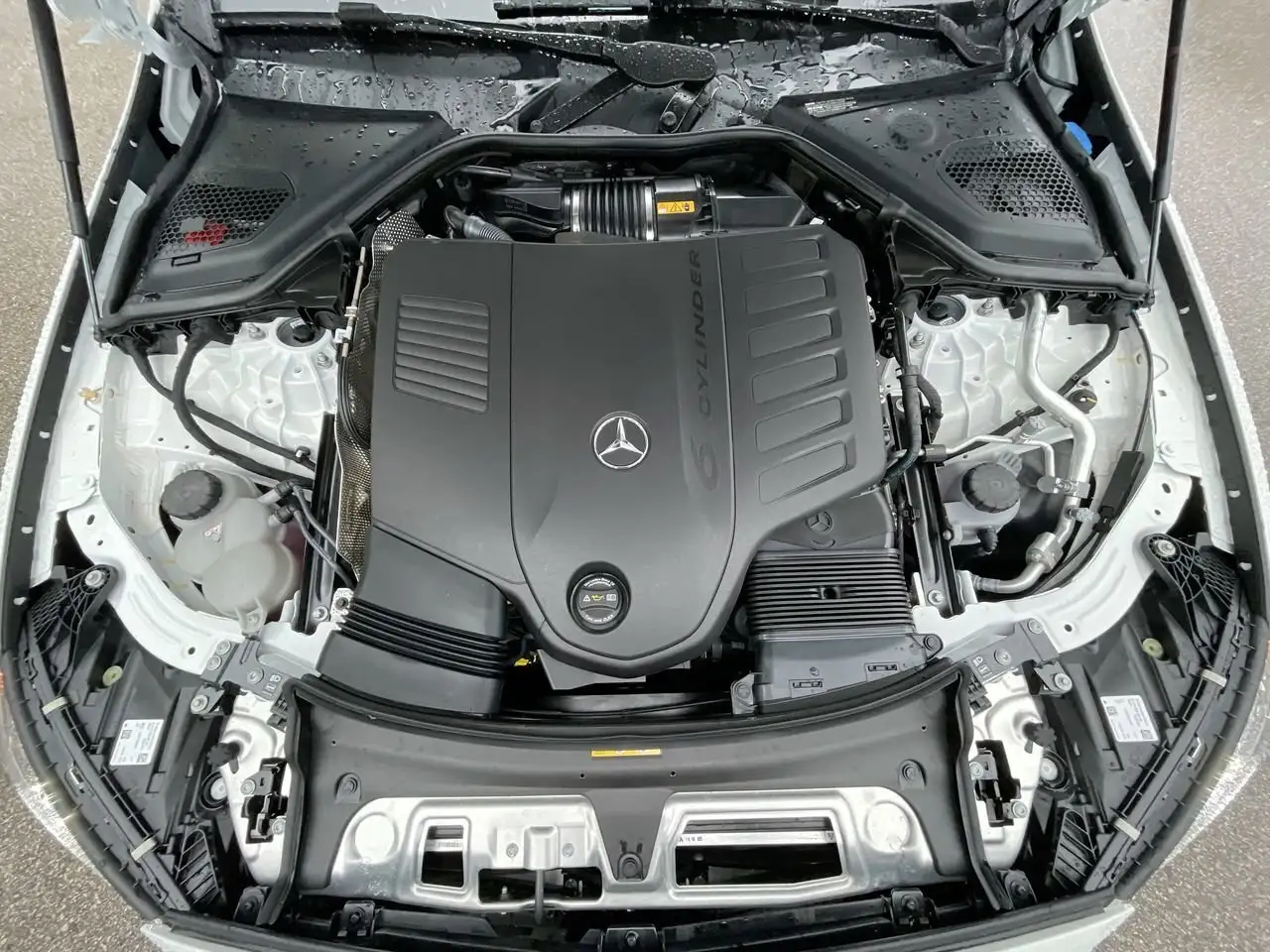 Mercedes-Benz E-Class photo Mercedes-Benz E-Class