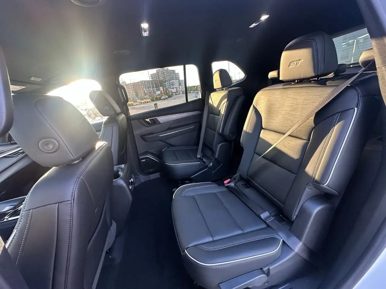 Buick Enclave снимка Buick Enclave