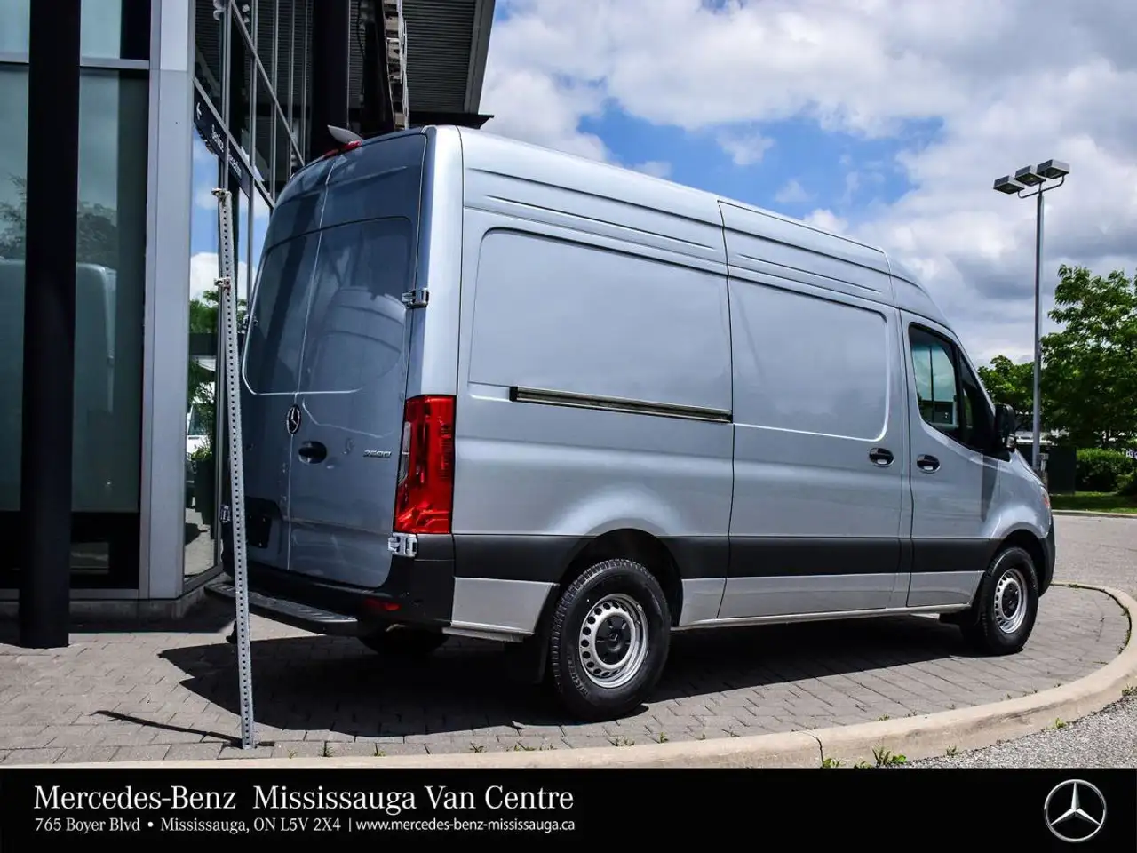 Mercedes-Benz Sprinter снимка Mercedes-Benz Sprinter