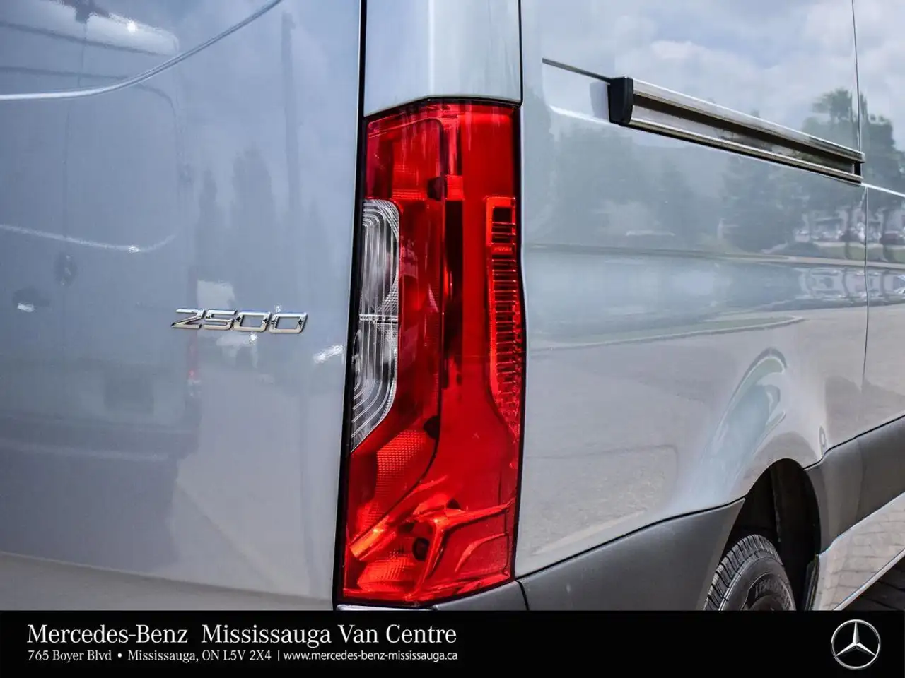 Mercedes-Benz Sprinter снимка Mercedes-Benz Sprinter