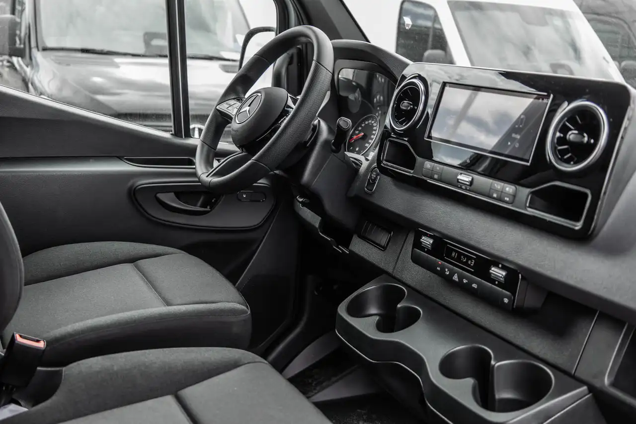Mercedes-Benz Sprinter снимка Mercedes-Benz Sprinter