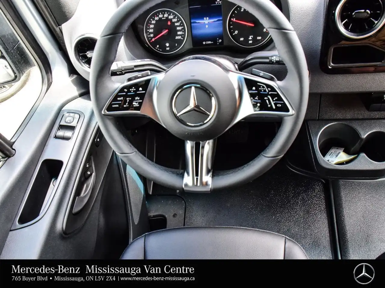 Mercedes-Benz Sprinter снимка Mercedes-Benz Sprinter