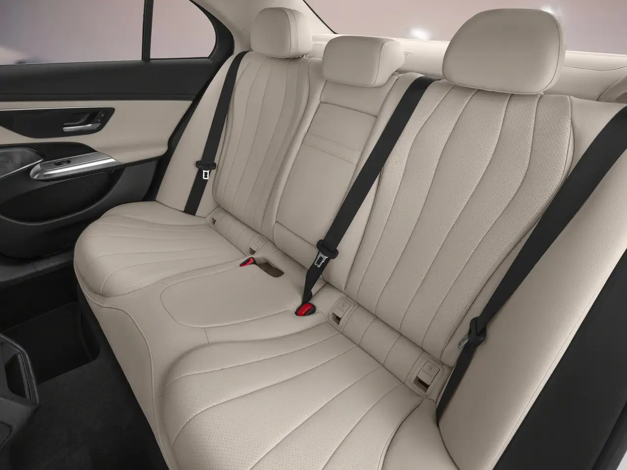 Mercedes-Benz E-Class photo Mercedes-Benz E-Class