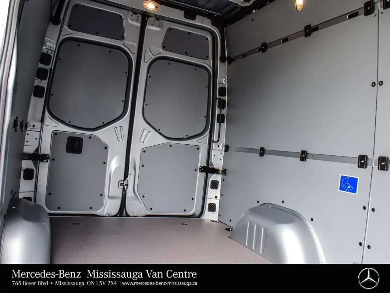 Mercedes-Benz Sprinter снимка Mercedes-Benz Sprinter