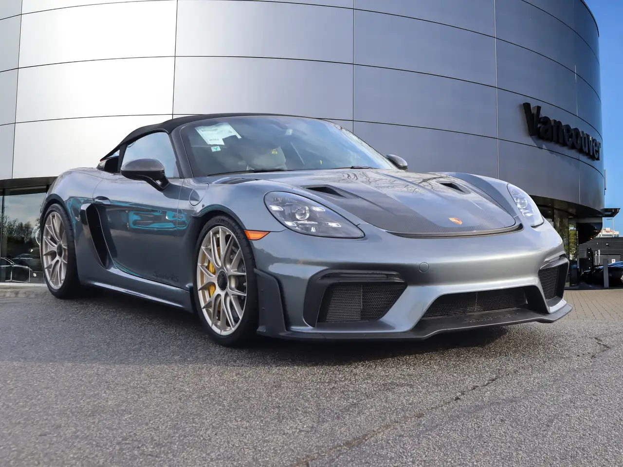 Porsche 718 Spyder снимка Porsche 718 Spyder