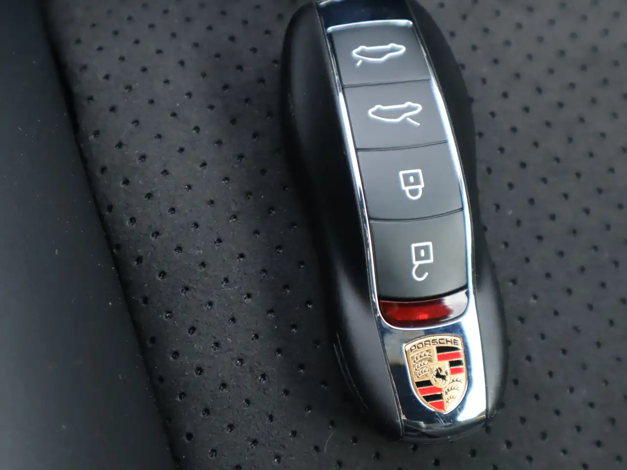 Porsche 718 Spyder снимка Porsche 718 Spyder