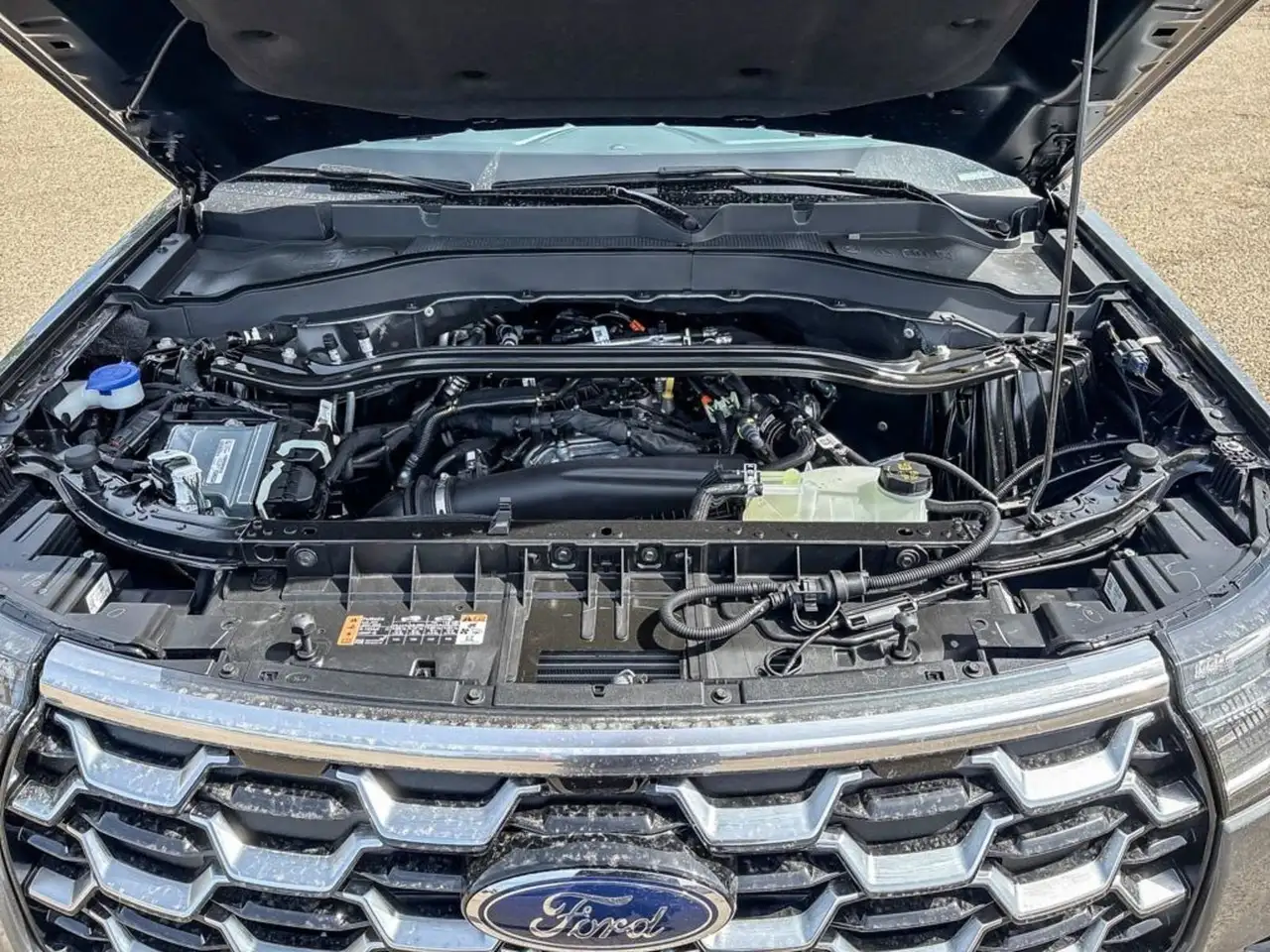 Ford Explorer photo Ford Explorer
