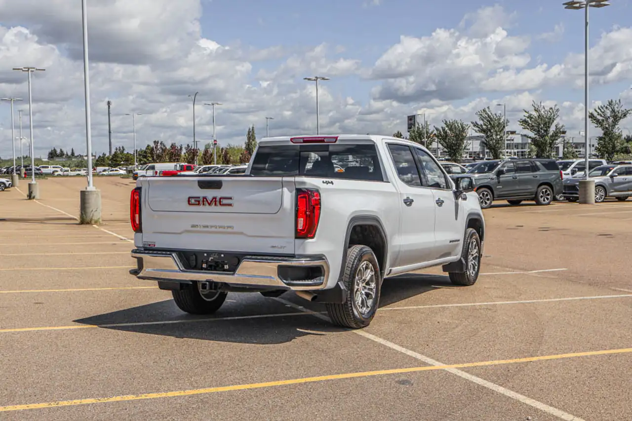GMC Sierra 1500 photo GMC Sierra 1500