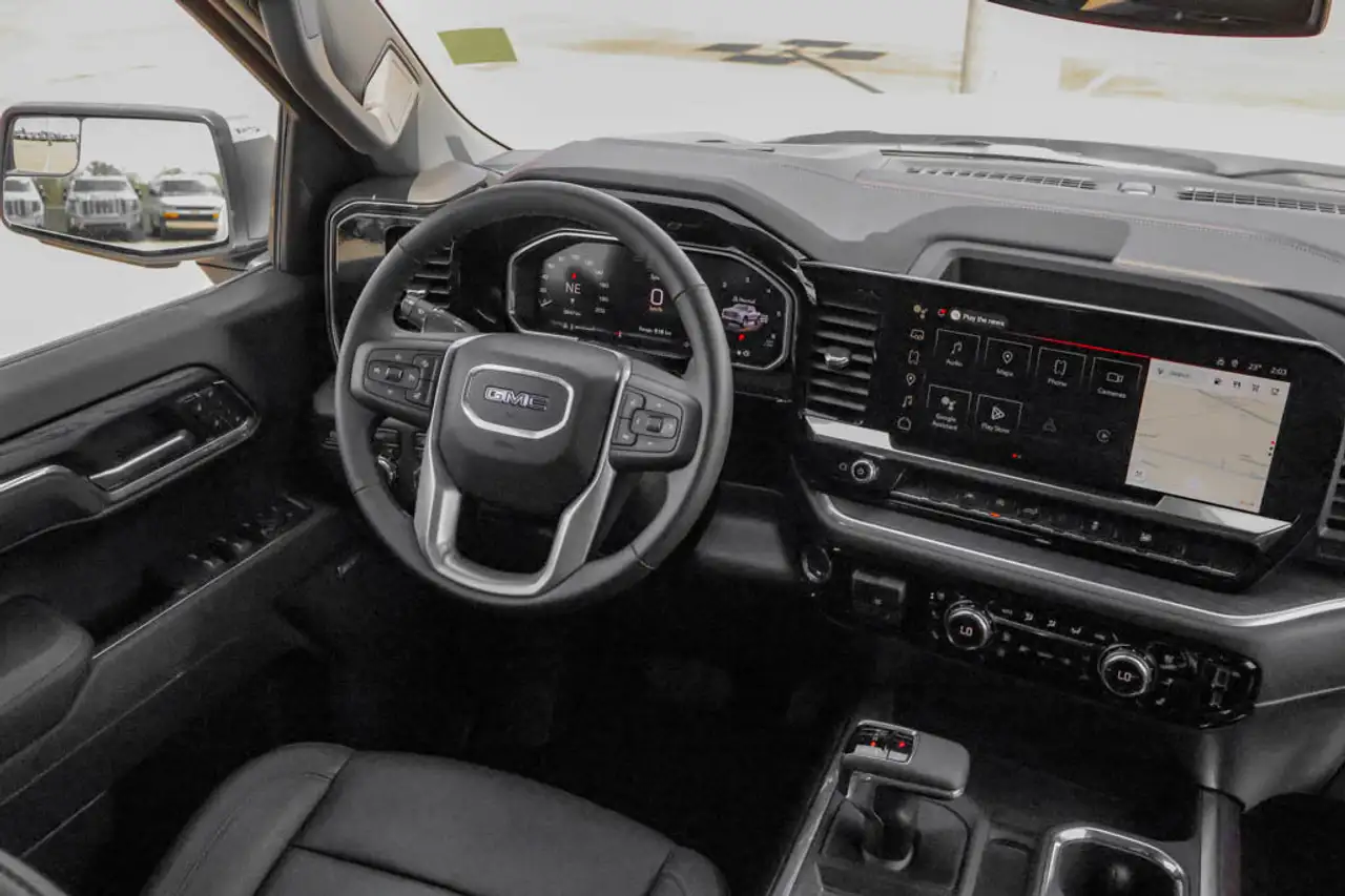 GMC Sierra 1500 photo GMC Sierra 1500