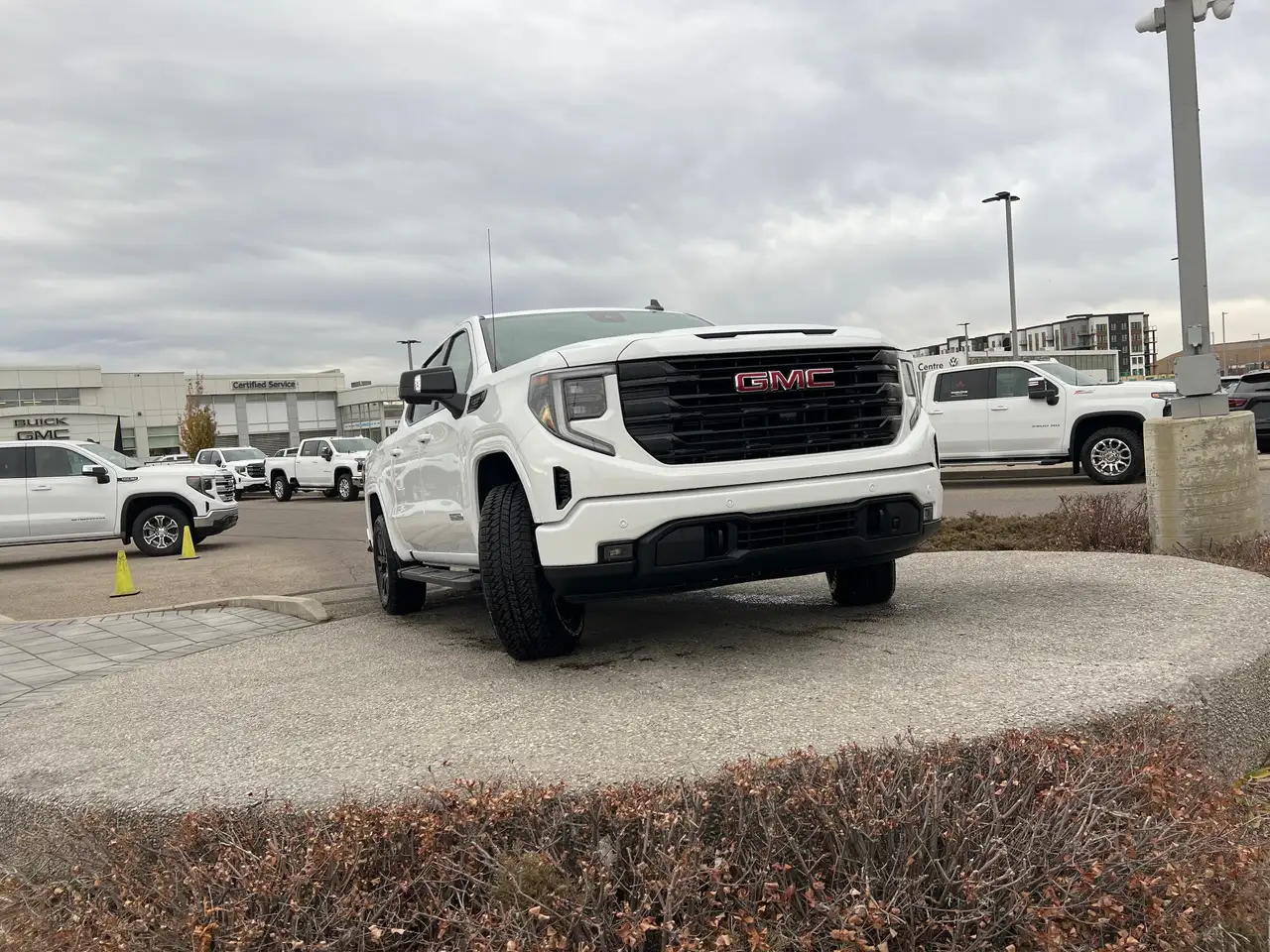 GMC Sierra 1500 снимка GMC Sierra 1500
