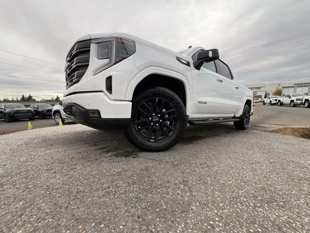GMC Sierra 1500 снимка GMC Sierra 1500