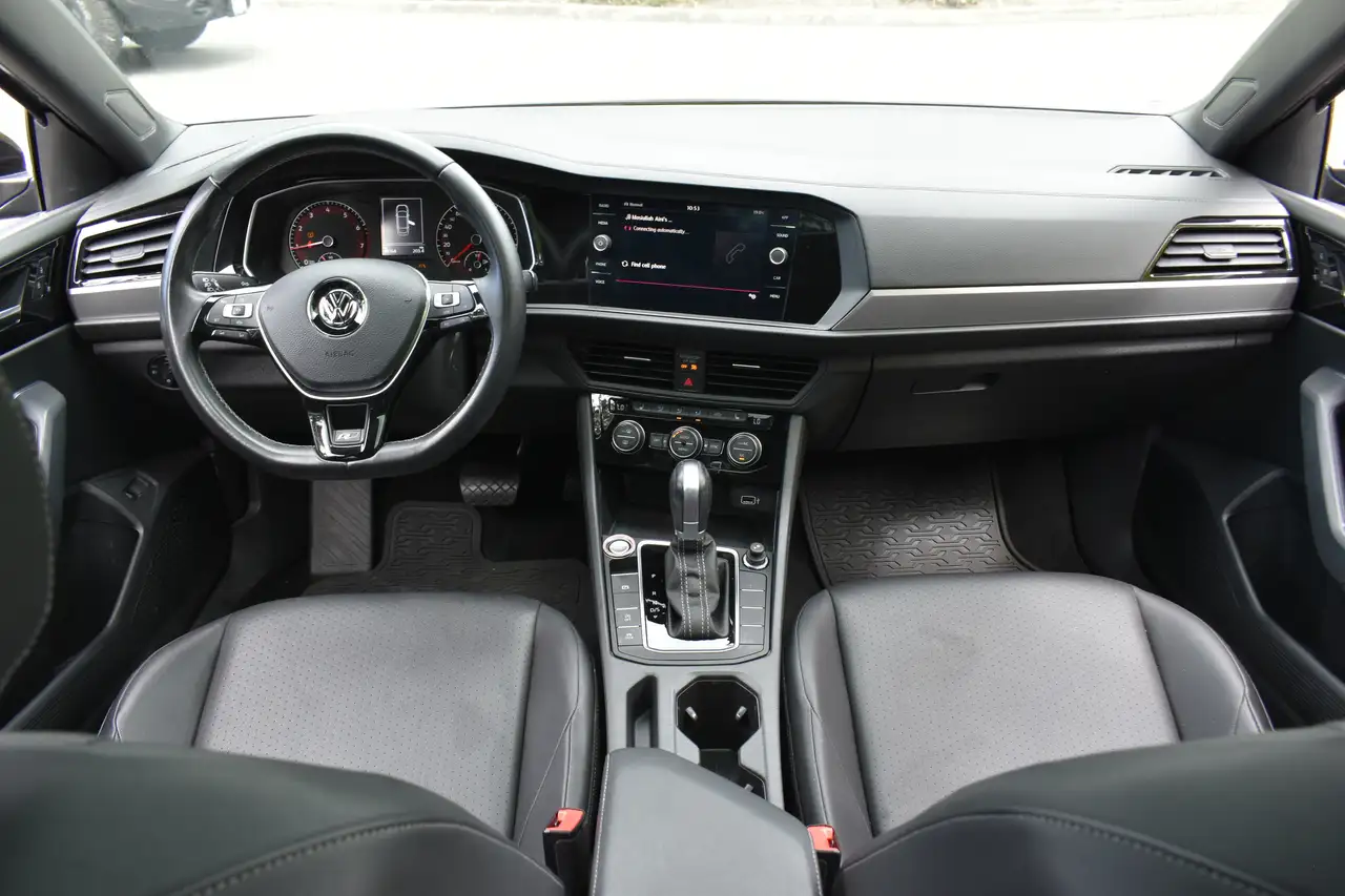 Volkswagen Jetta photo Volkswagen Jetta