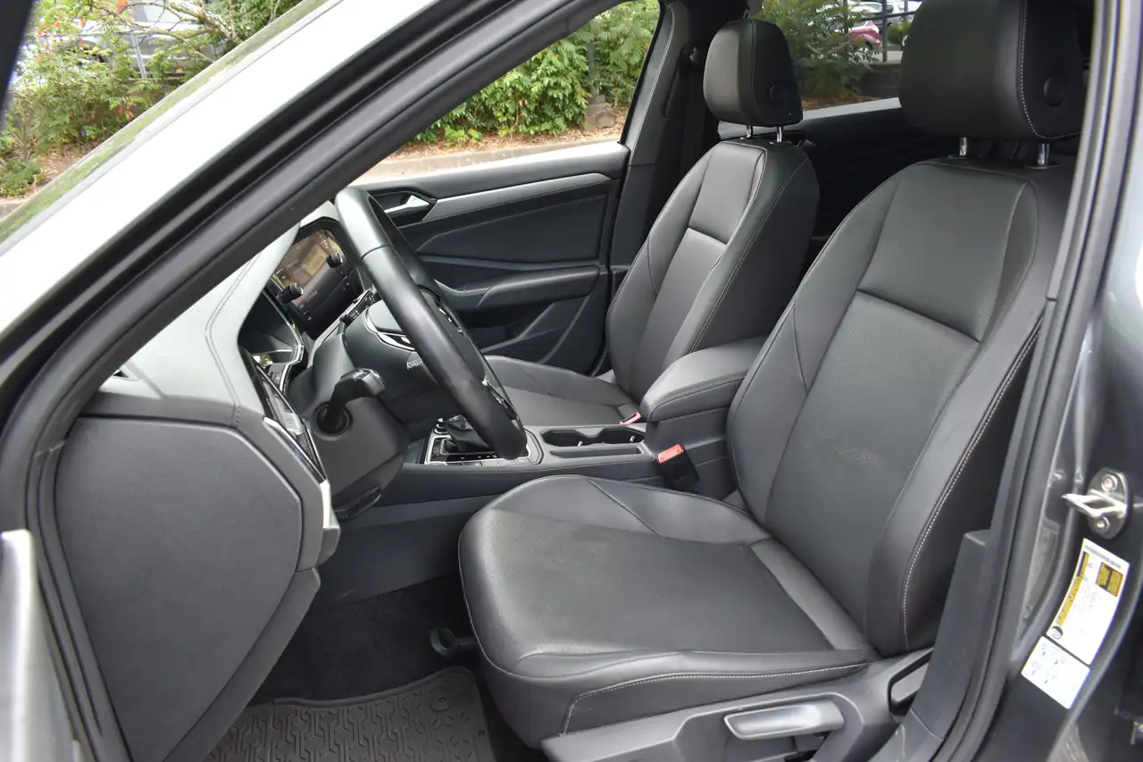 Volkswagen Jetta photo Volkswagen Jetta