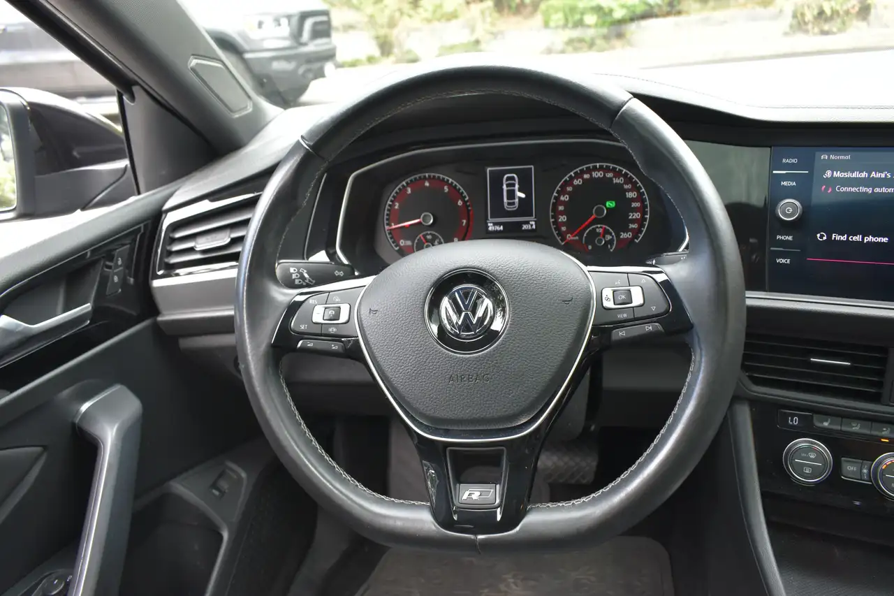 Volkswagen Jetta photo Volkswagen Jetta