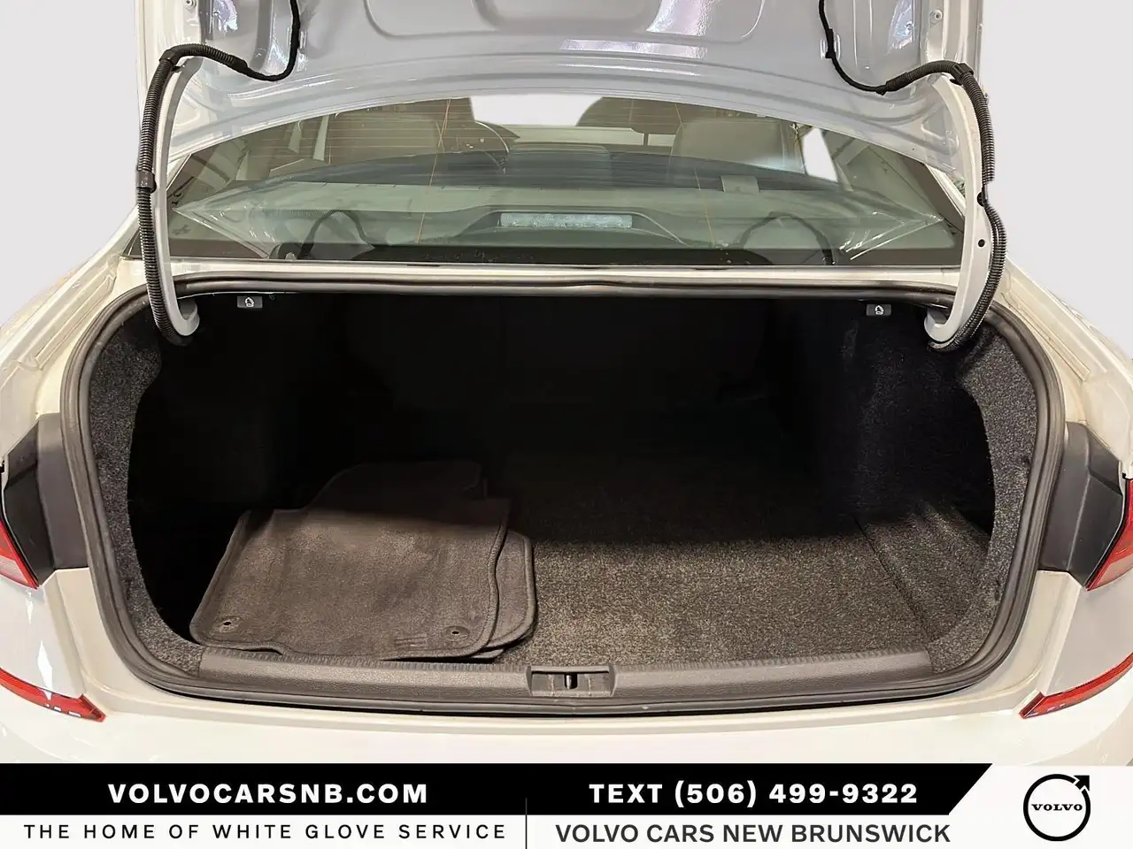 Volkswagen Passat photo Volkswagen Passat