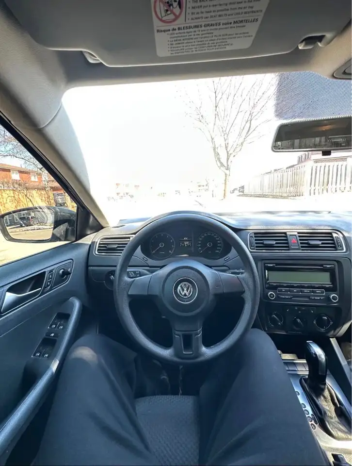 Volkswagen Jetta снимка Volkswagen Jetta