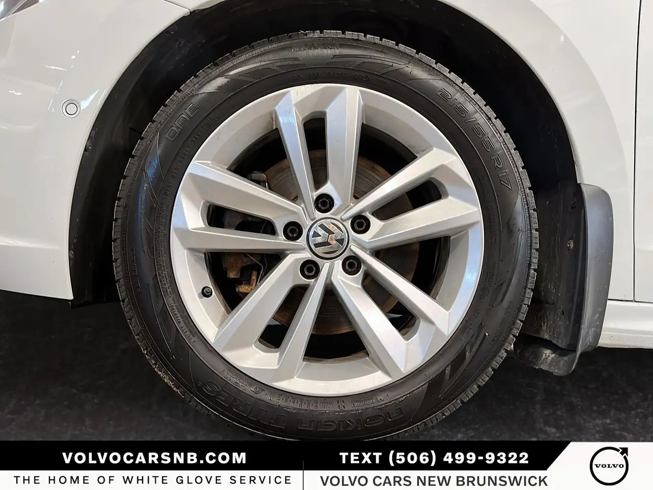 Volkswagen Passat photo Volkswagen Passat