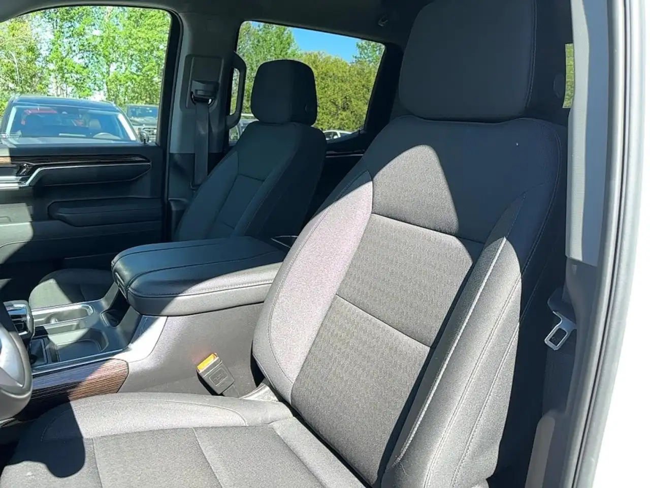 GMC Sierra 1500 снимка GMC Sierra 1500