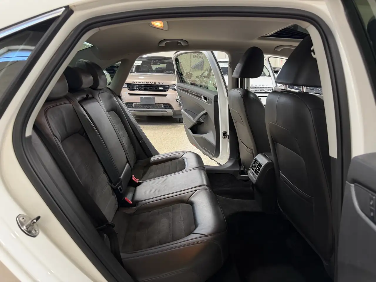 Volkswagen Passat photo Volkswagen Passat