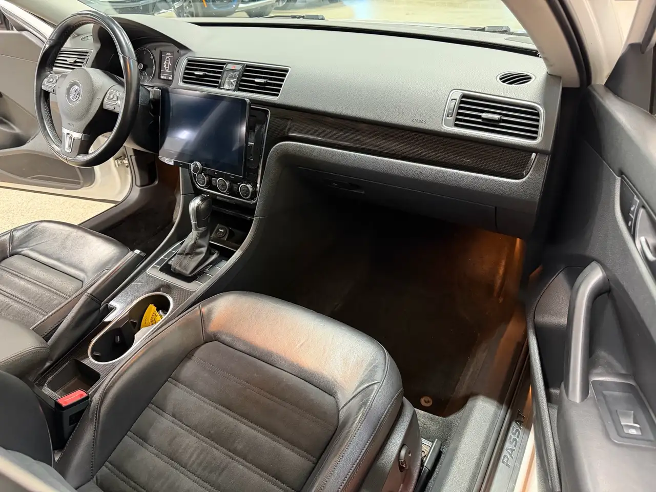 Volkswagen Passat photo Volkswagen Passat